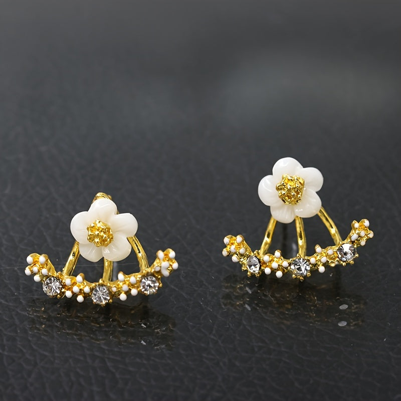 Nayera2 Elegant Daisy Earrings