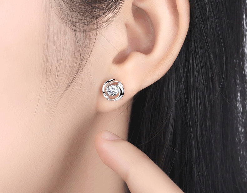 Alice Round Shaped Stud Earrings
