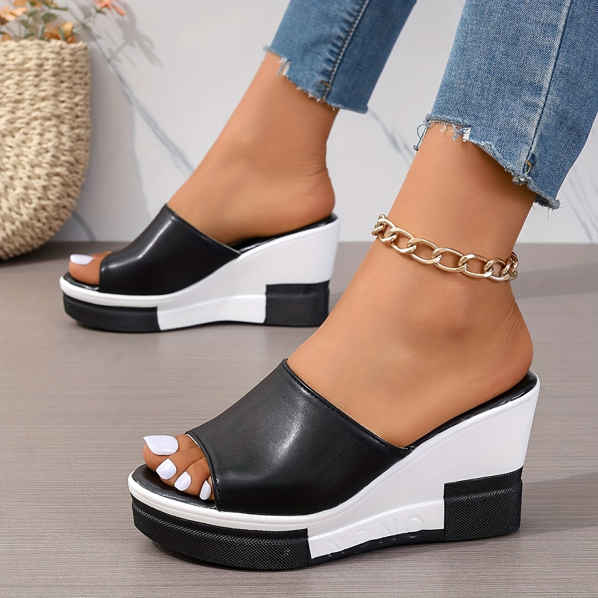 Olfat4 Wedge Sandals