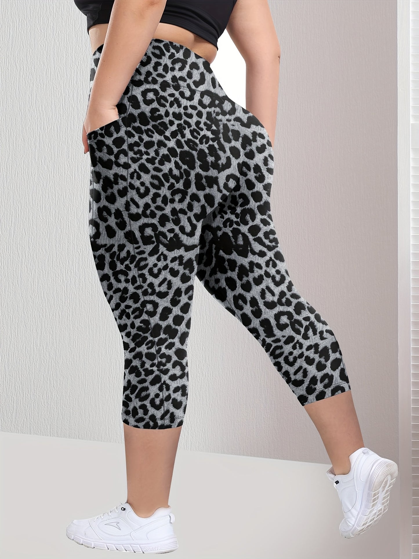 Vivian2 Capri Pants