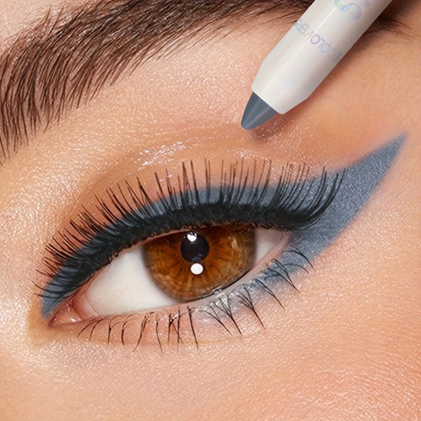 Pearlescent Eyeshadow & Eyeliner Pencil Set