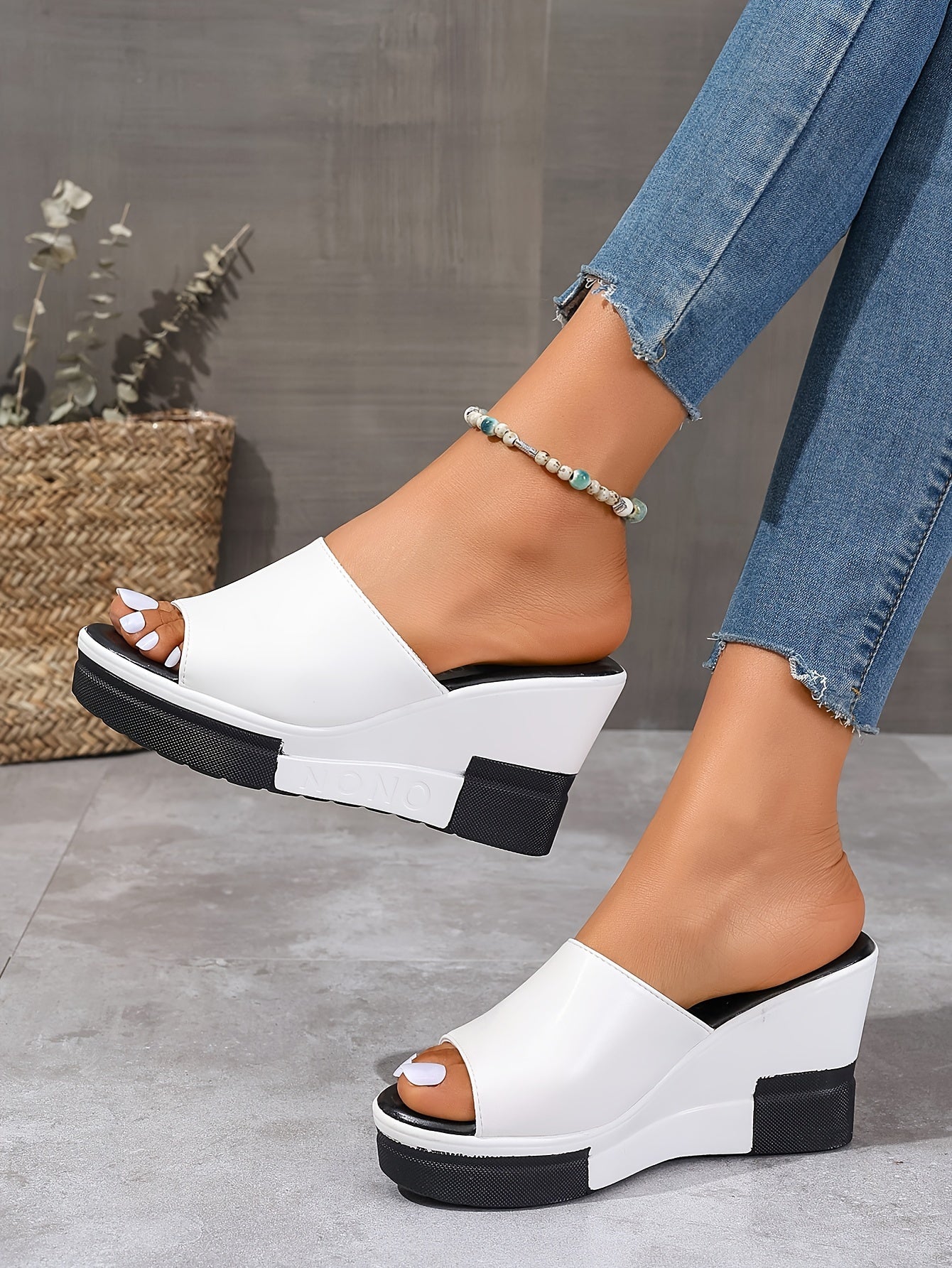 Olfat4 Wedge Sandals
