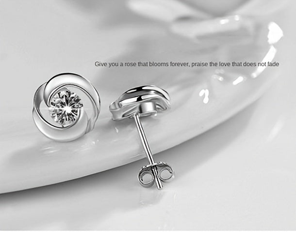 Alice Round Shaped Stud Earrings