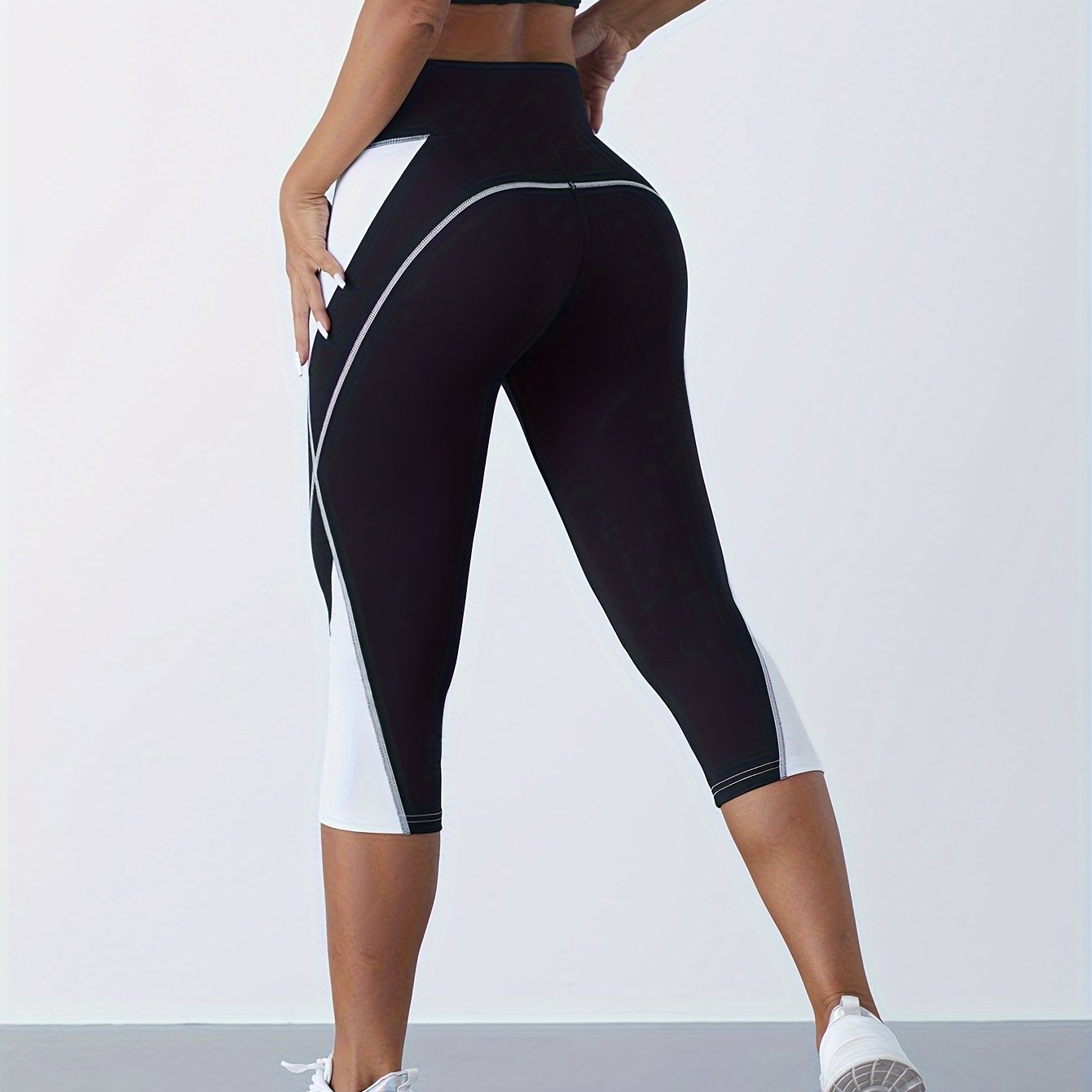 Emilia Capri Yoga Pants