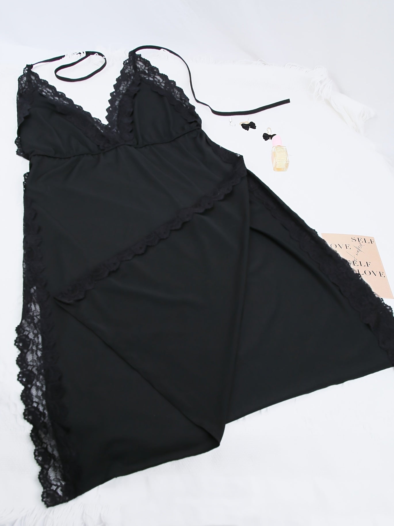 Félicie Elegant Deep V-Neck Dress