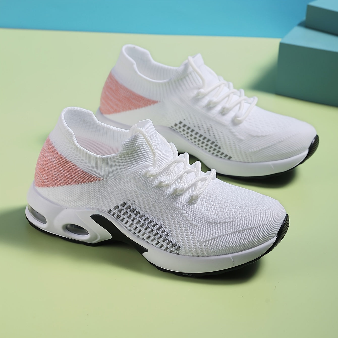 Isla Sneakers