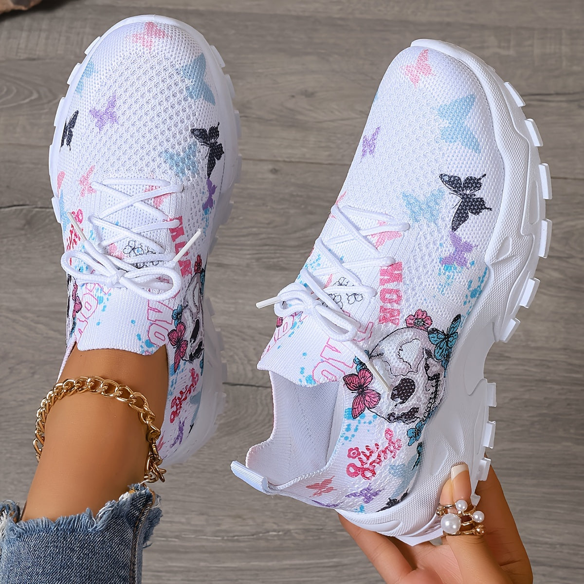 Zoe Sports Sneakers