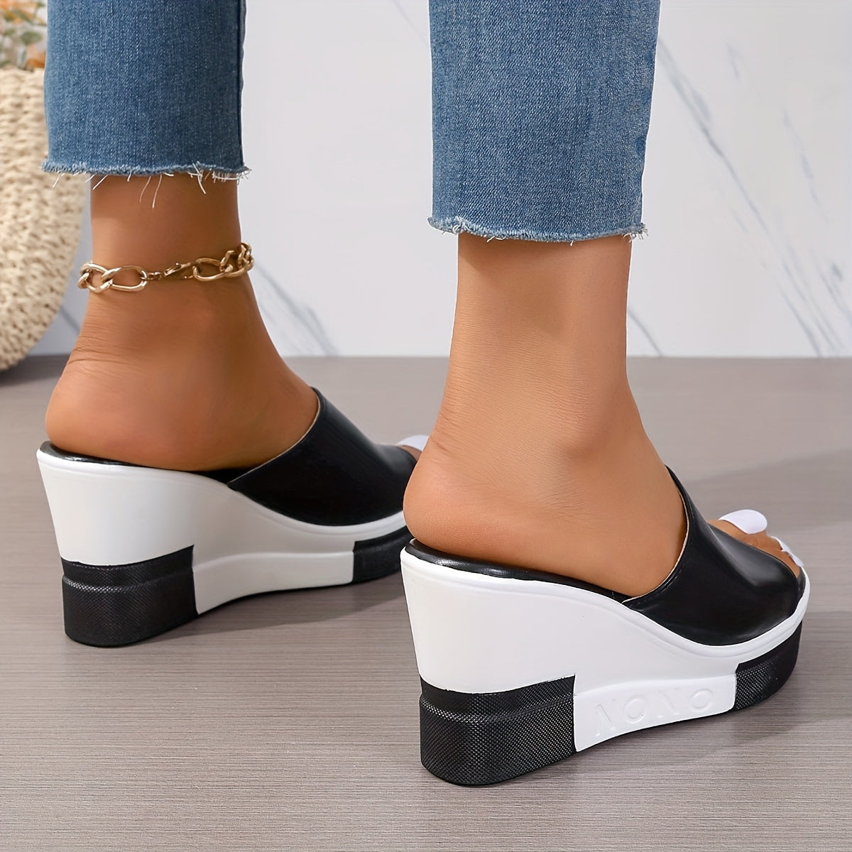 Olfat4 Wedge Sandals