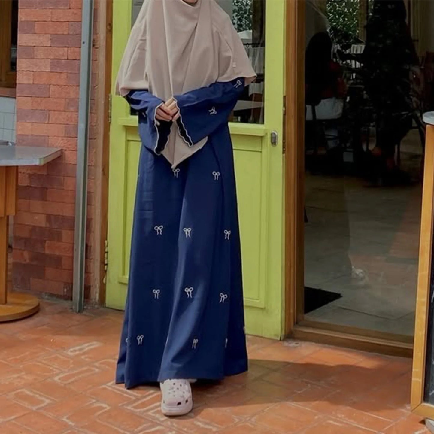 Somaya Embroidery Abaya