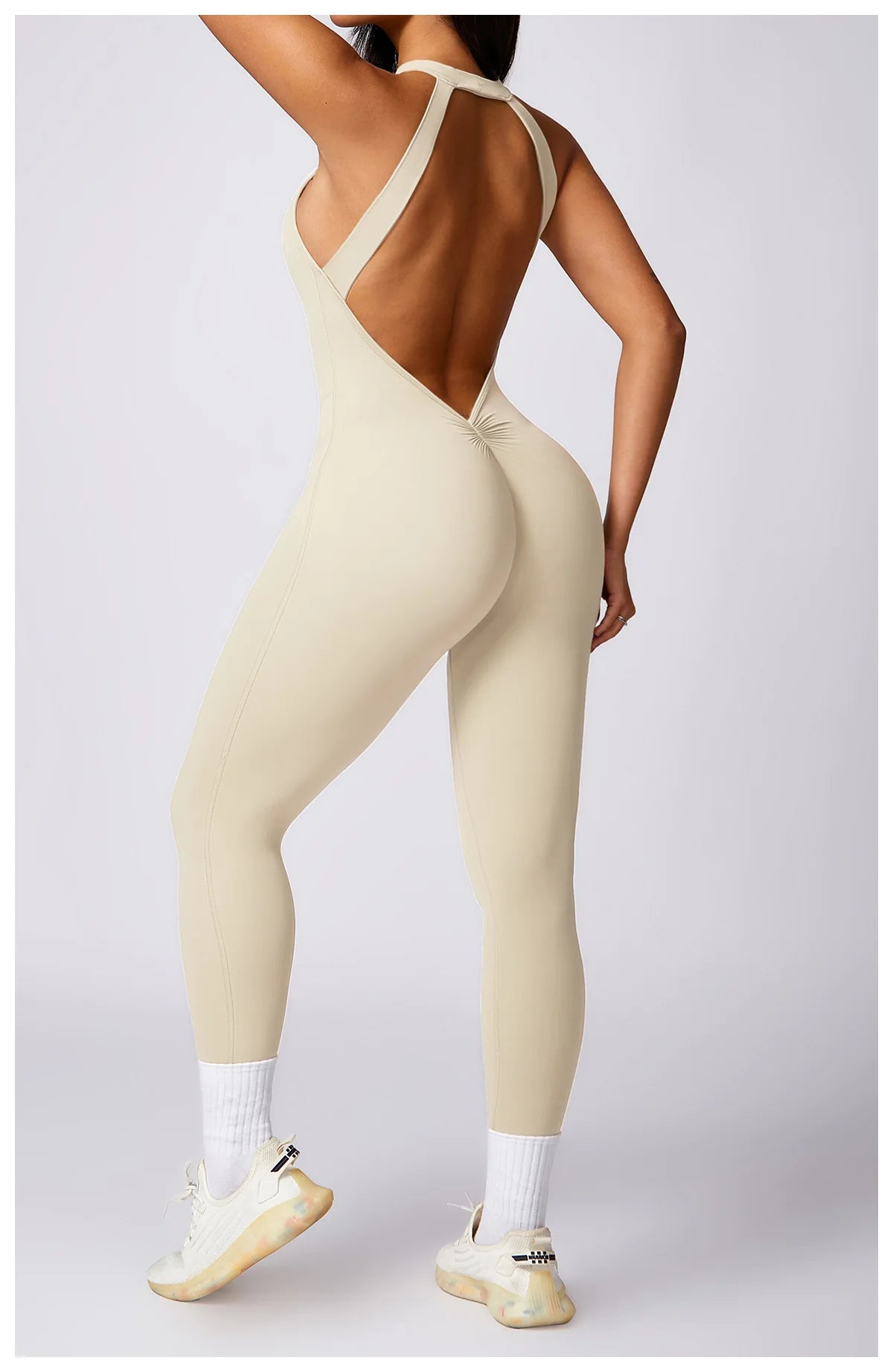 Delaila3 Backless Bodysuit
