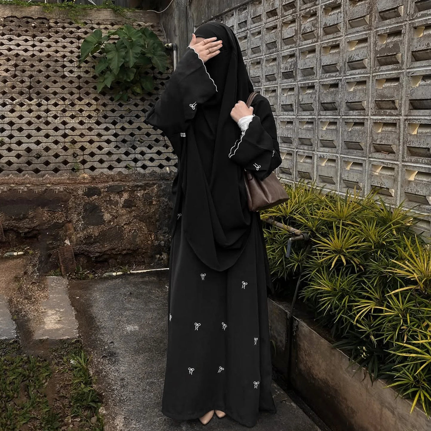 Somaya Embroidery Abaya