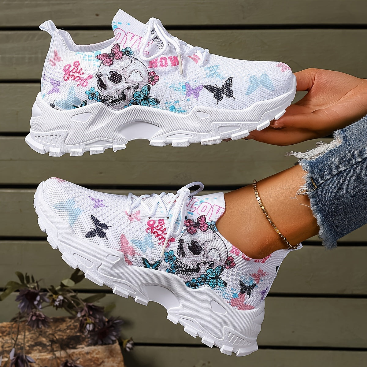 Zoe Sports Sneakers