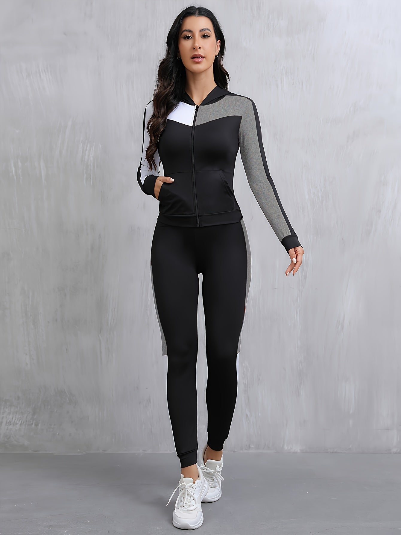 Arwa4 Athletic Set