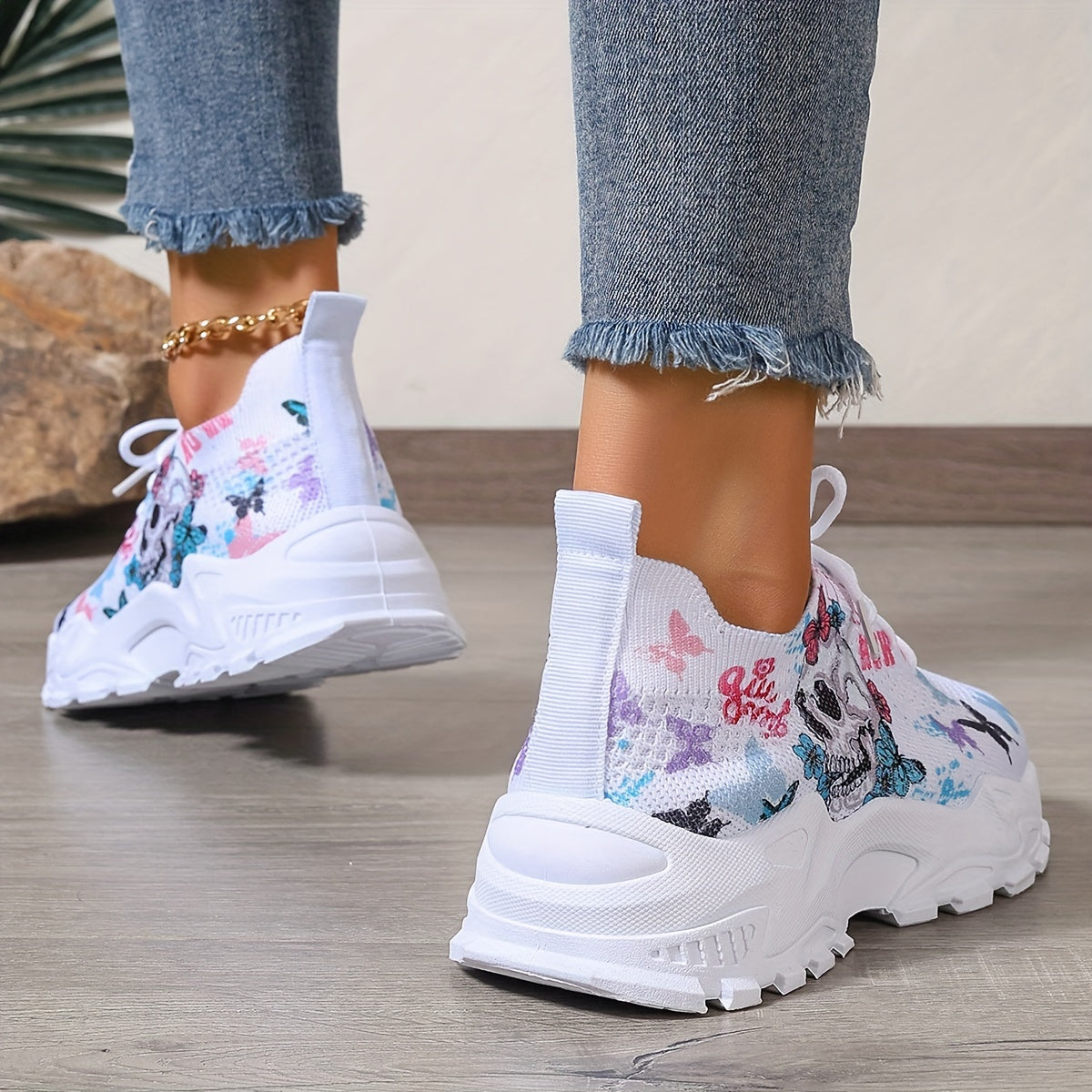 Zoe Sports Sneakers