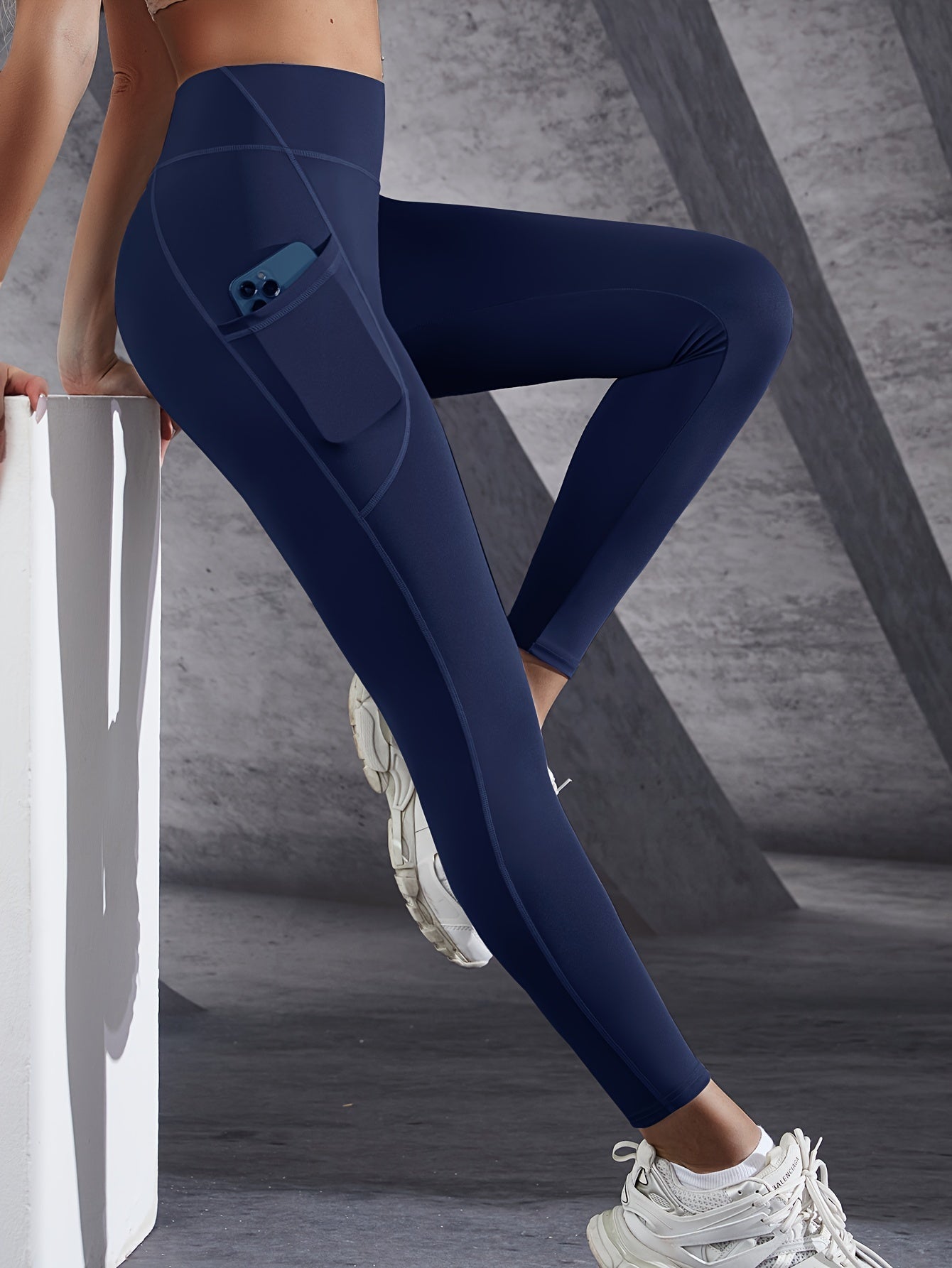 Elena High-Waist Knitted Yoga Pants with Pockets