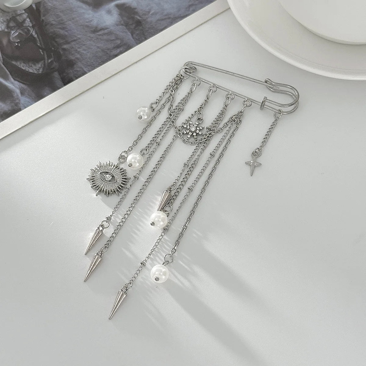 Fashion Evil Eye Pearl Brooch