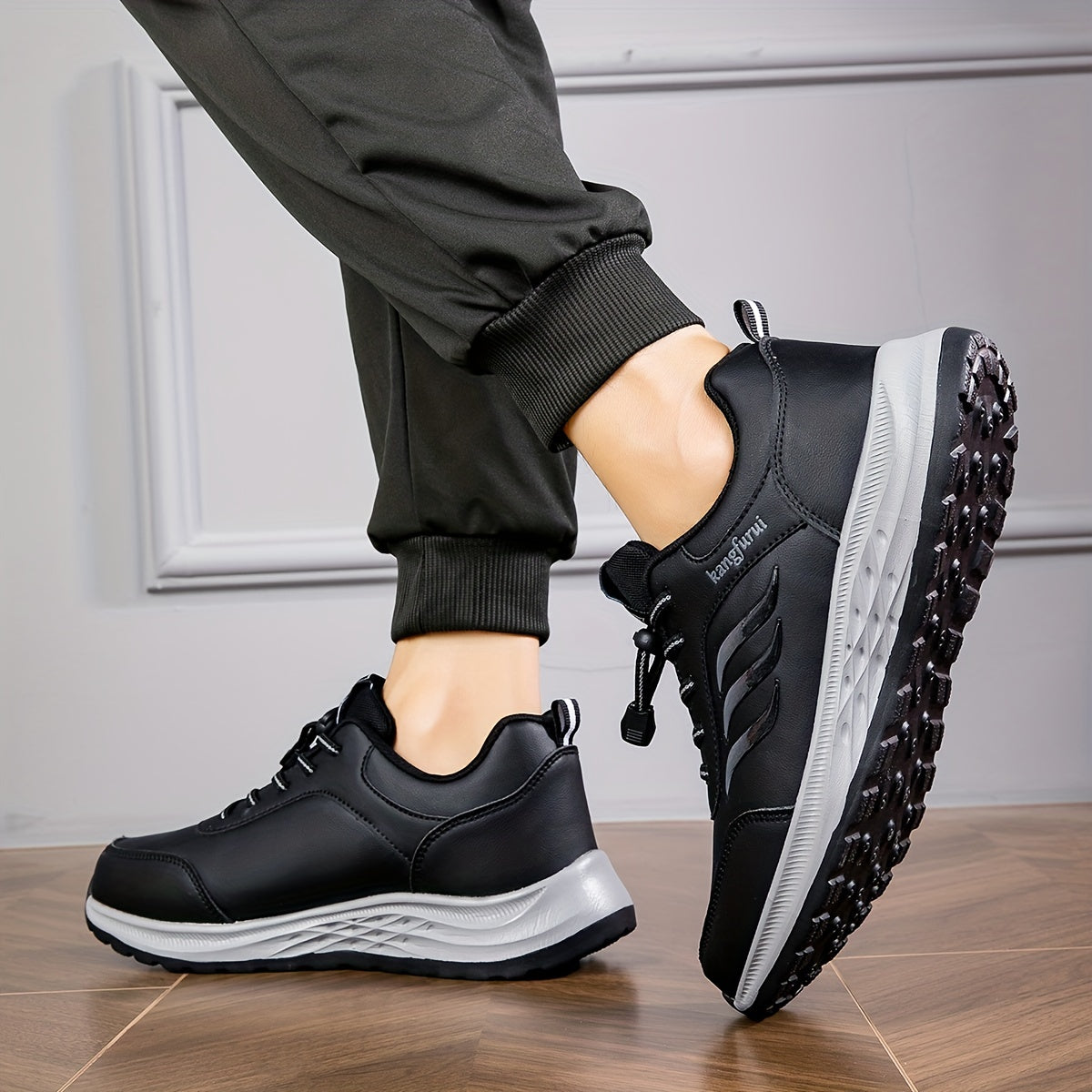Theodosia2 Sports Shoes